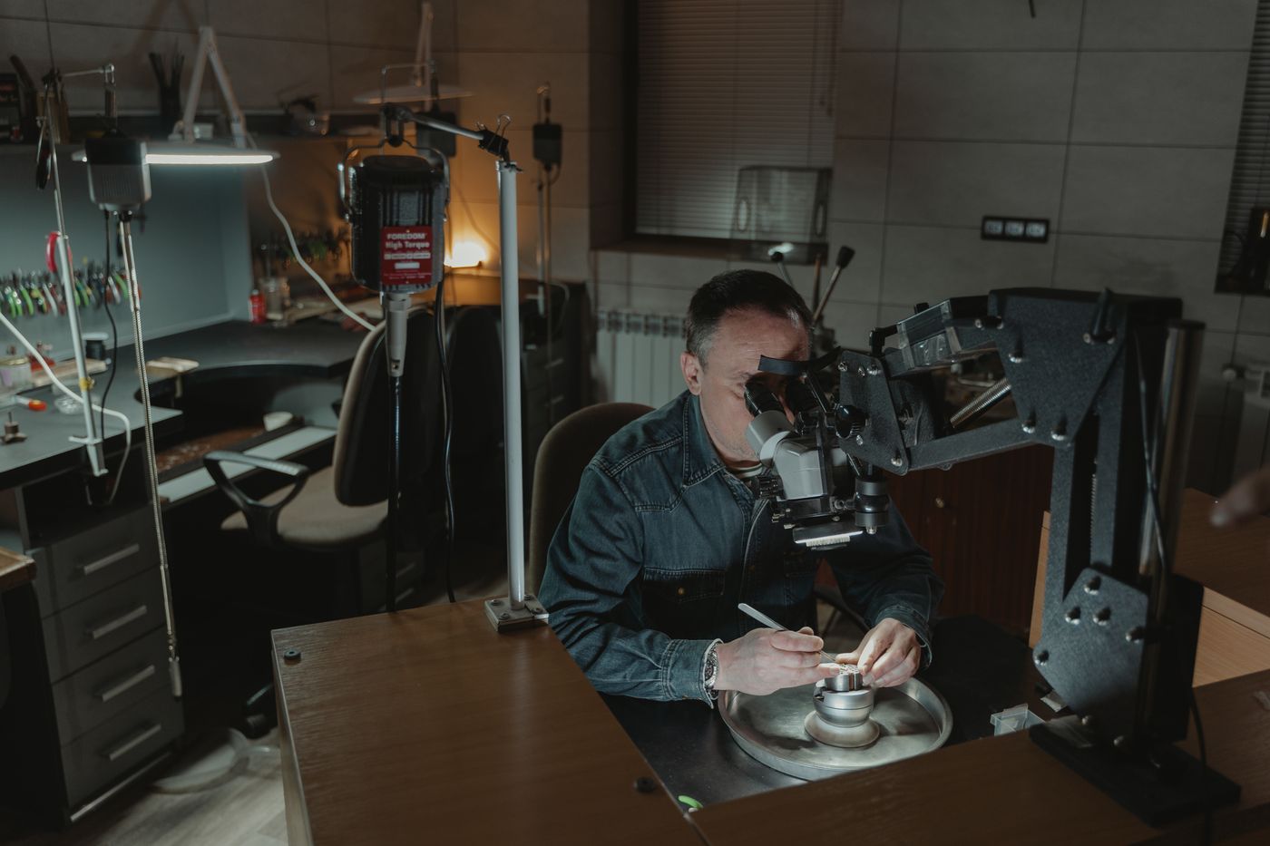 How a lab-grown diamond is made: from carbon seed to certified parcel
